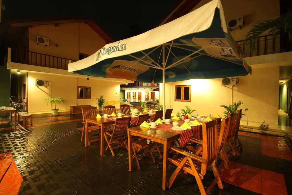 Ronny Cottage Negombo Esterno foto