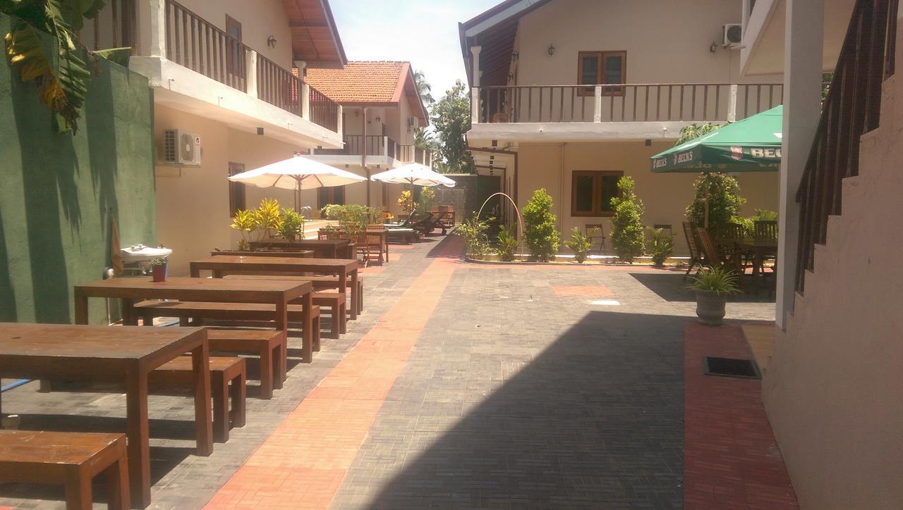 Ronny Cottage Negombo Esterno foto