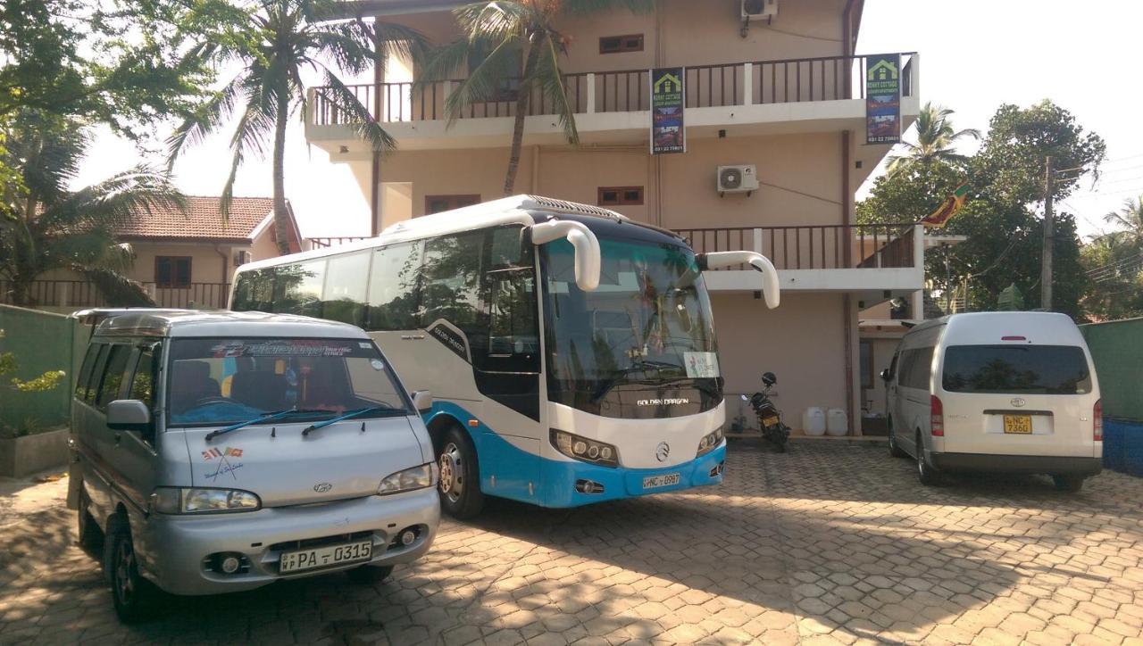 Ronny Cottage Negombo Esterno foto
